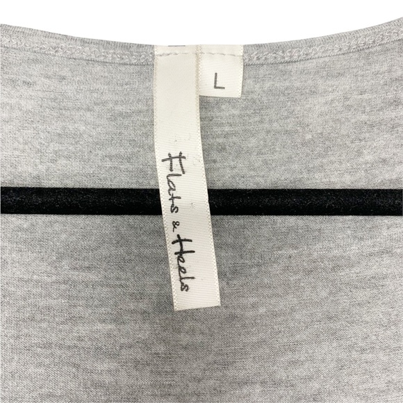 Flats and Heels Gray Studded Embroidered Short Sleeve Shirt Size Large - Picture 6 of 6